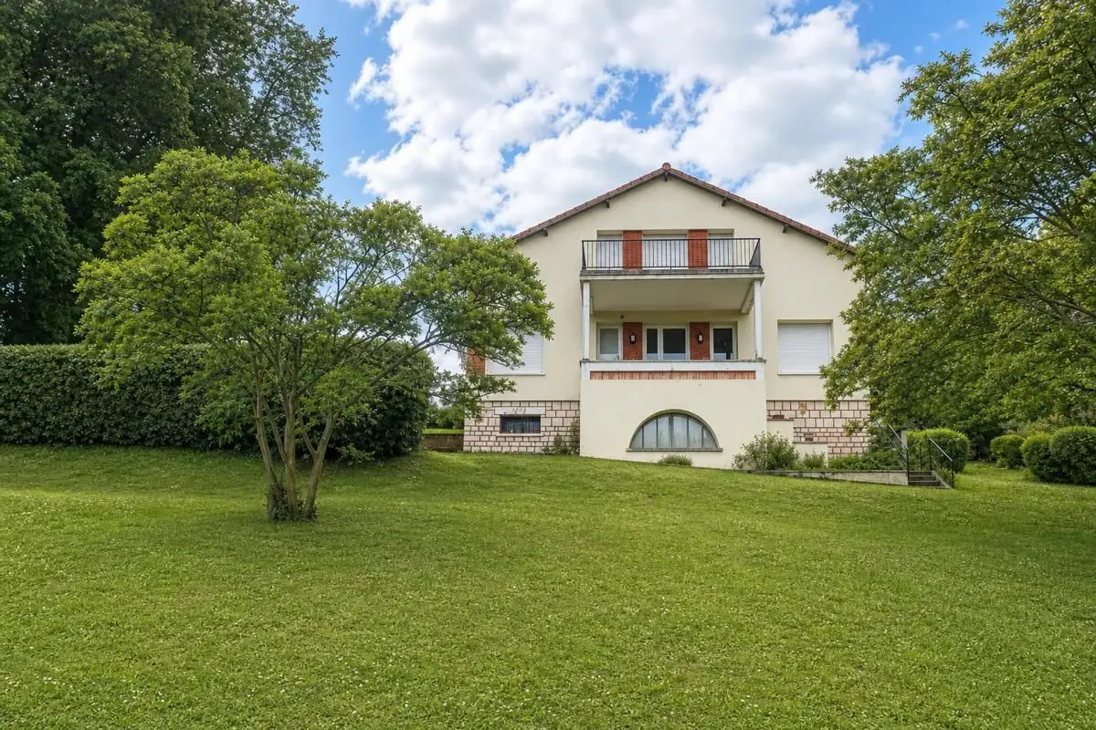 House for sale in Antigny — 4 bedrooms, 135 m²