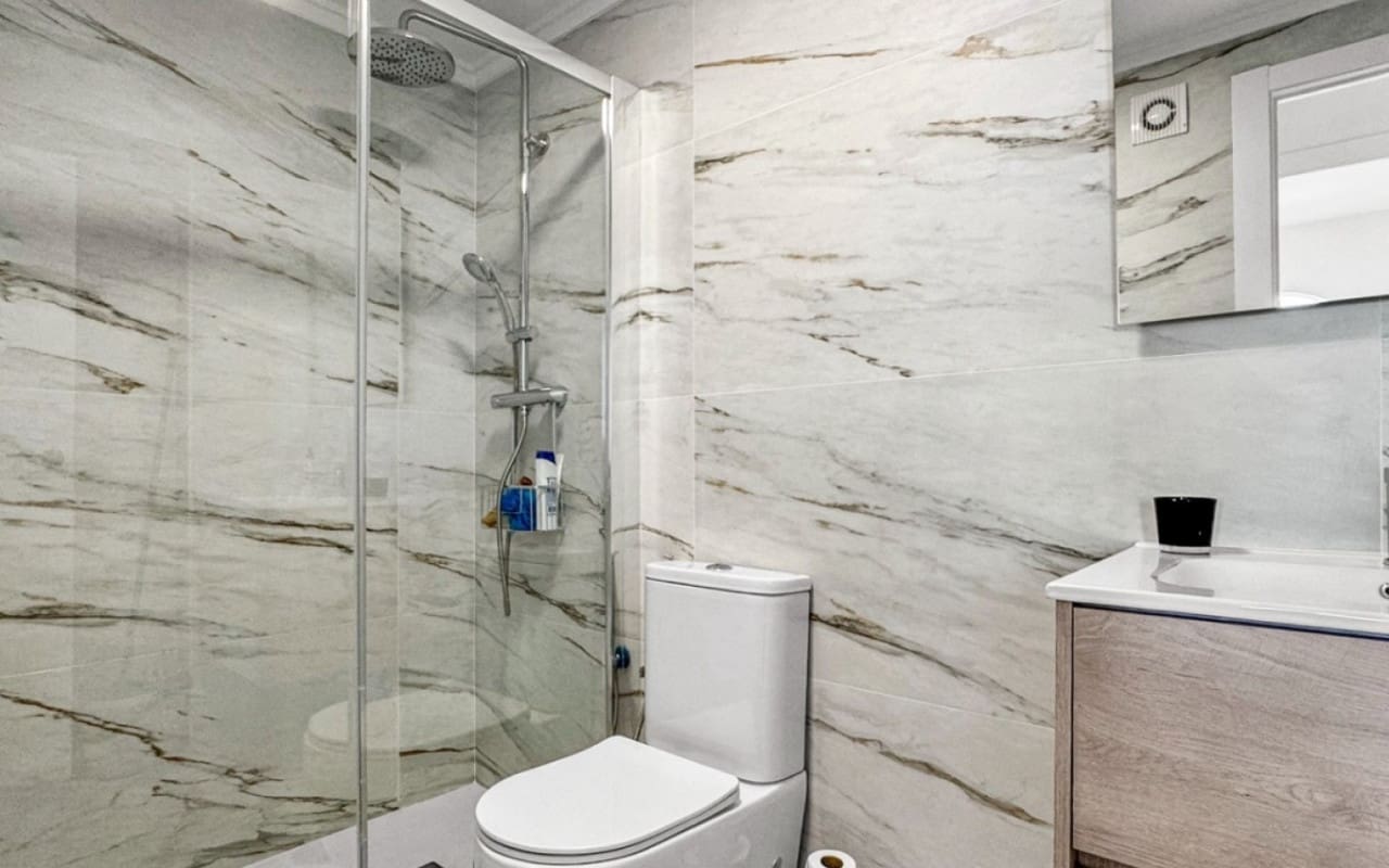 Apartment for sale in Punta Prima, Orihuela, Alicante photo 4