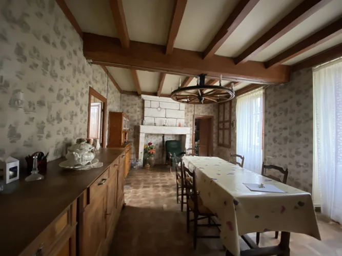 11KM from Angouleme Tgv Station, Rare! Authentic Farmhouse to Renovate with Outbuildings and Land. photo 3