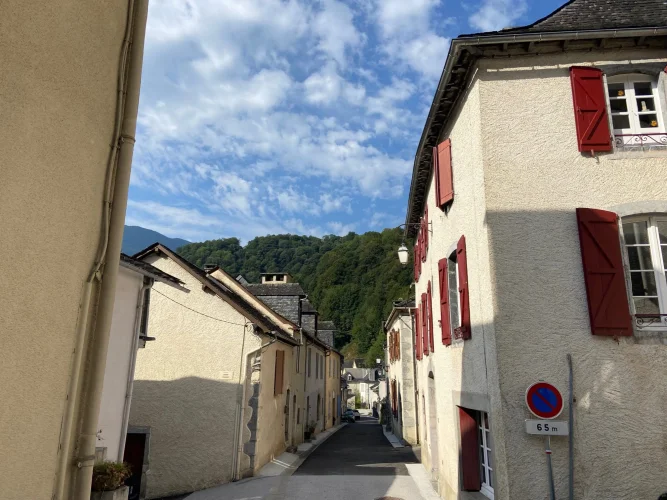 Beautiful House in the Heart of the Pyrenees photo 2
