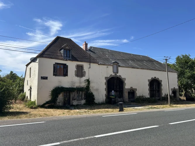 Characterful Large Detached Home with Large Barn