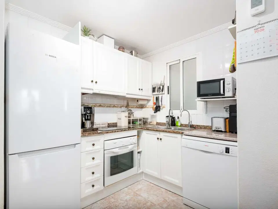 Apartment in Torrevieja, Alicante province photo 4