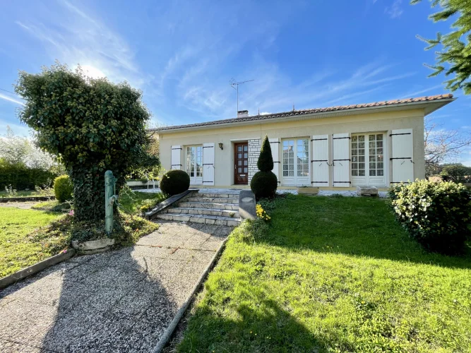 Village Center, Property Complex: Pleasant Bungalow from 19