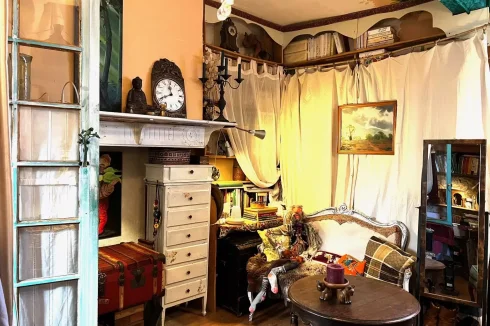 Small, Habitable Pyrenean House photo 5