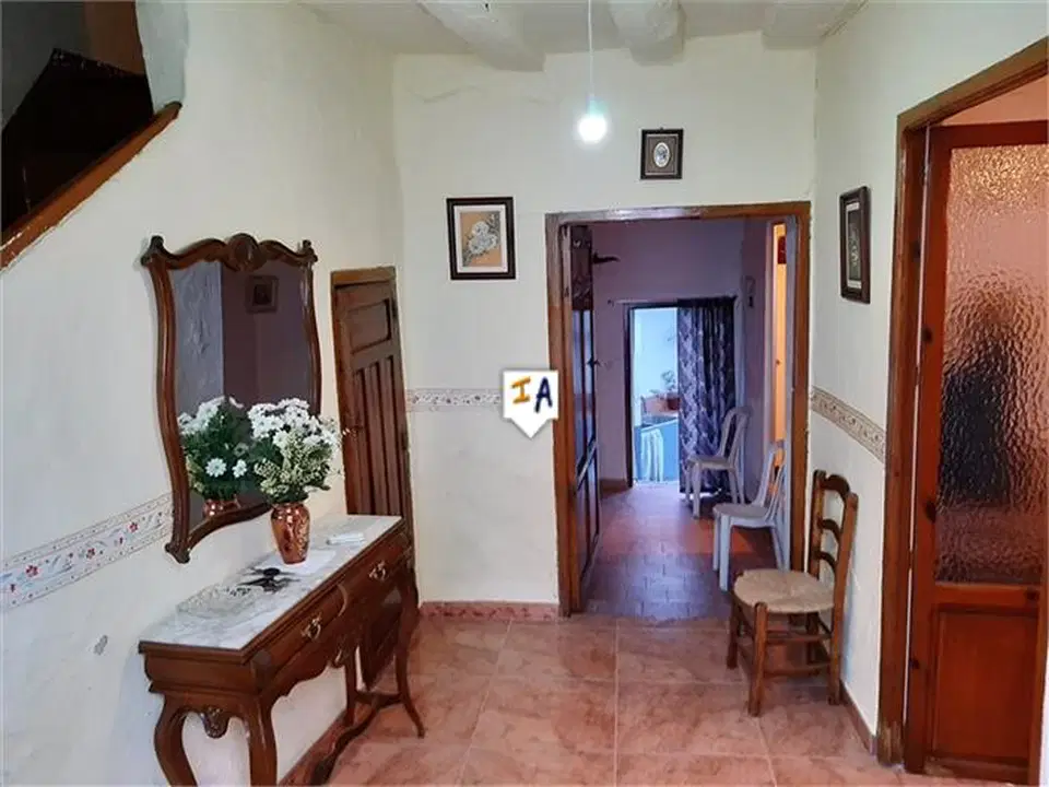 Town house in Castillo De Locubin, Jaen province photo 2