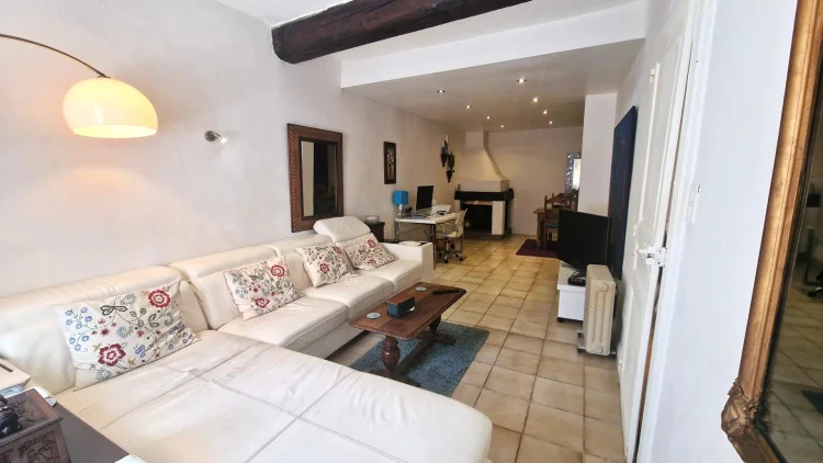 4 Bedroom Village House with Lovely Terrace photo 5