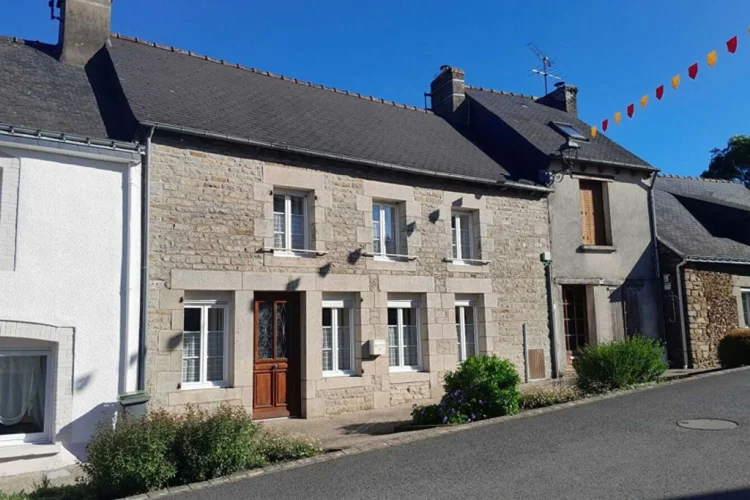 4-Bed Village House, la Trinite-Porhoet, Morbihan photo 4