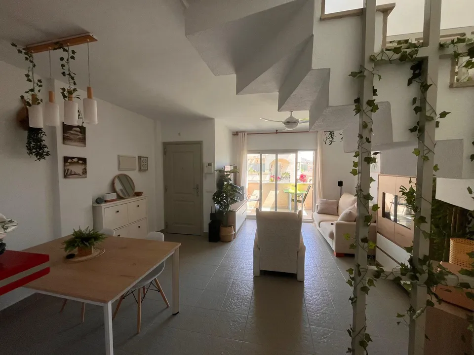 Vera Living Real Estate photo 3