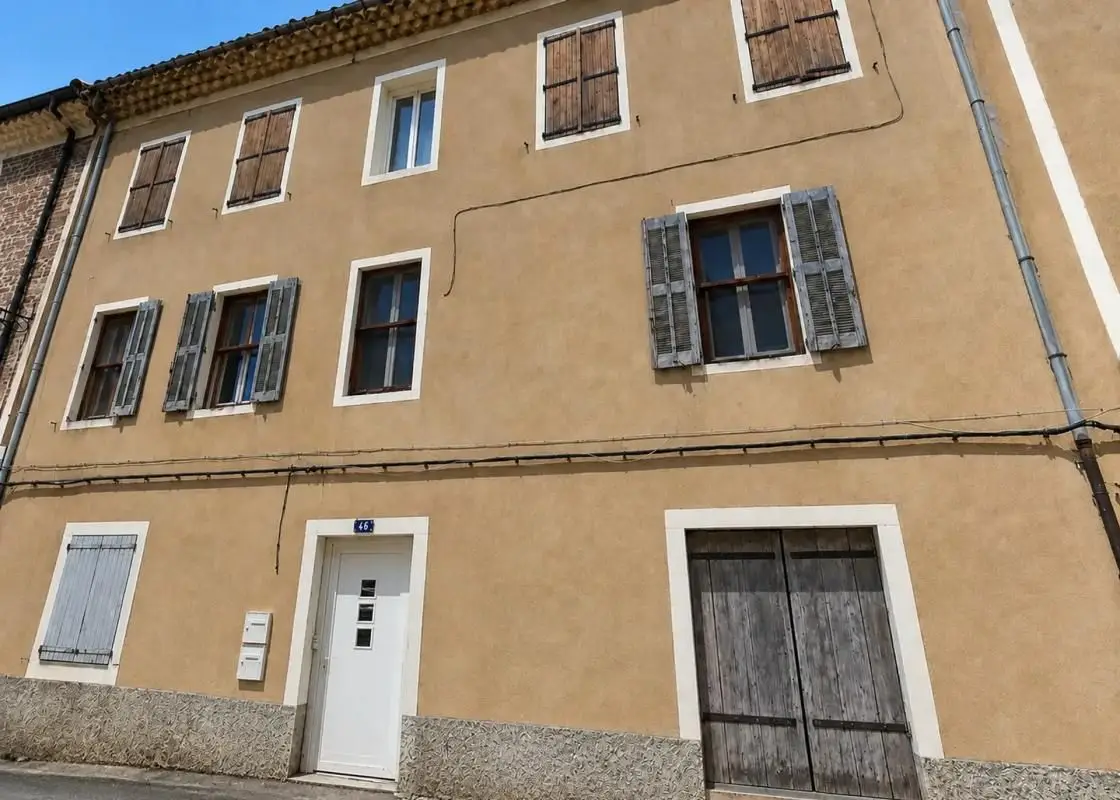 Apartment for sale in Besseges — 9 bedrooms, 150 m²