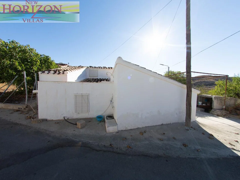 Terraced house in Lubrin, Almeria province