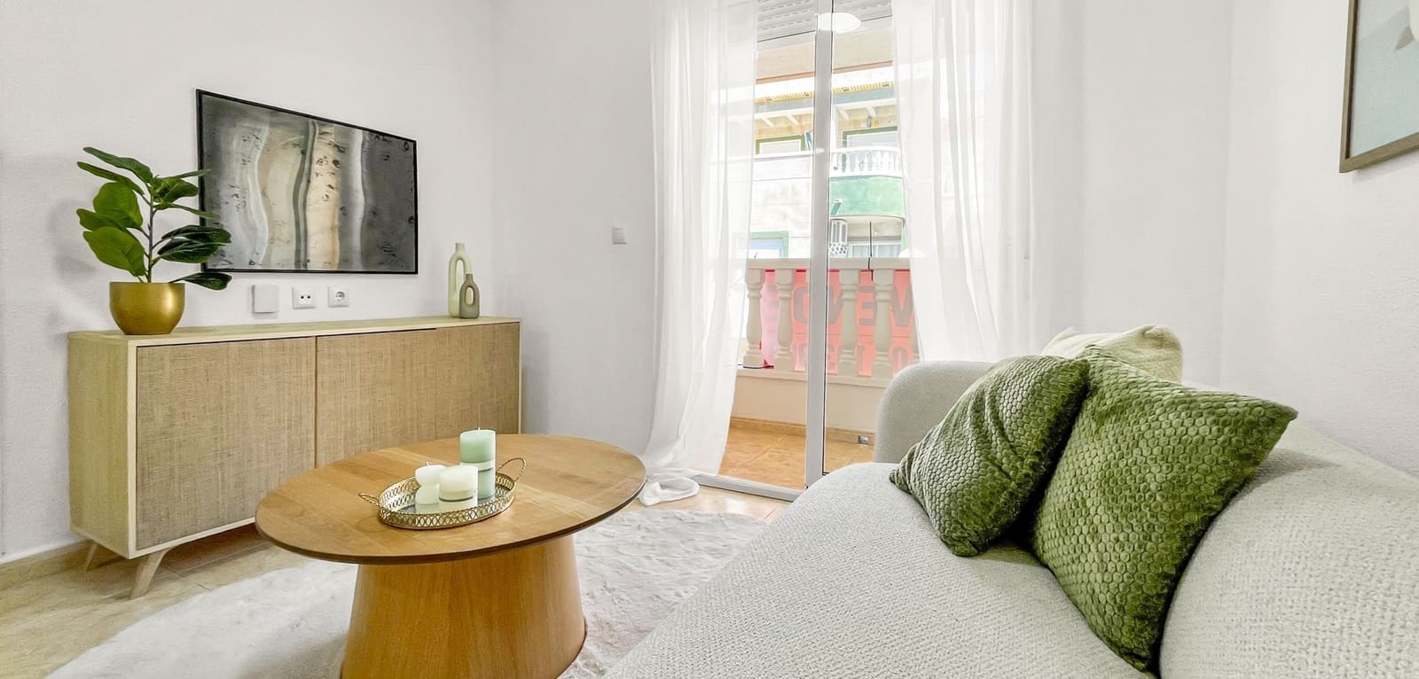 Apartment for sale in Playa de los Locos, Torrevieja, Alicante photo 5