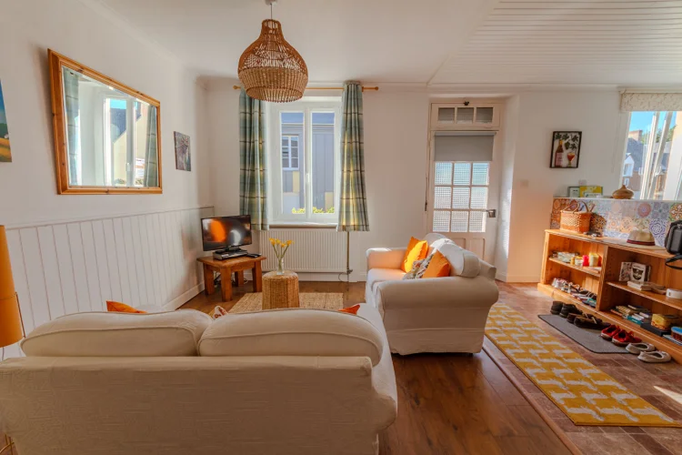 Orne: 3 Bedroom Village House with Garage and Garden photo 4