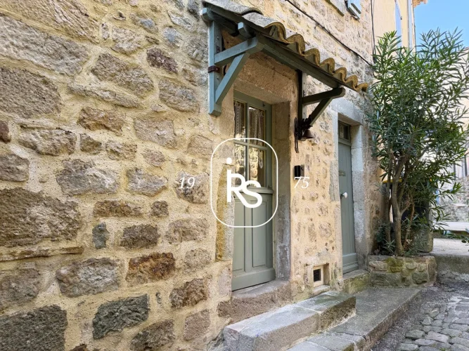 In the Heart of a Historic Village, a Stone Village House with 73 m² of Living Space and a Balcony photo 3