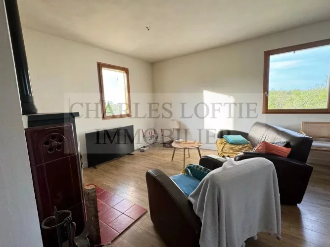 Pleasant Family Home with Garage, on 2.8 ha of Land Near Puy-L'evêque photo 4