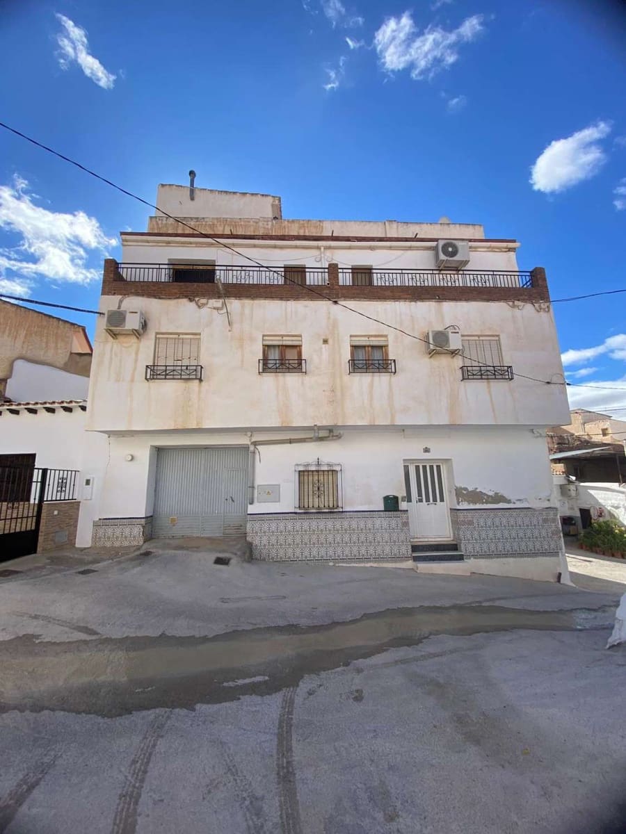 Townhouse for sale in Freila, Granada