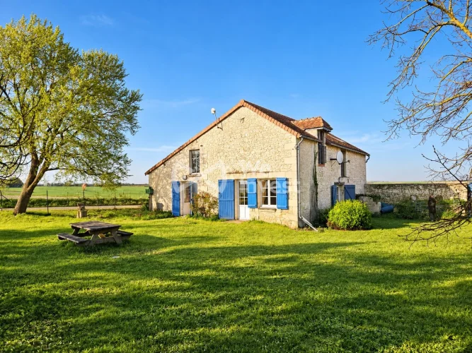 Country House + Second Property to Renovate – Peaceful Setting photo 2