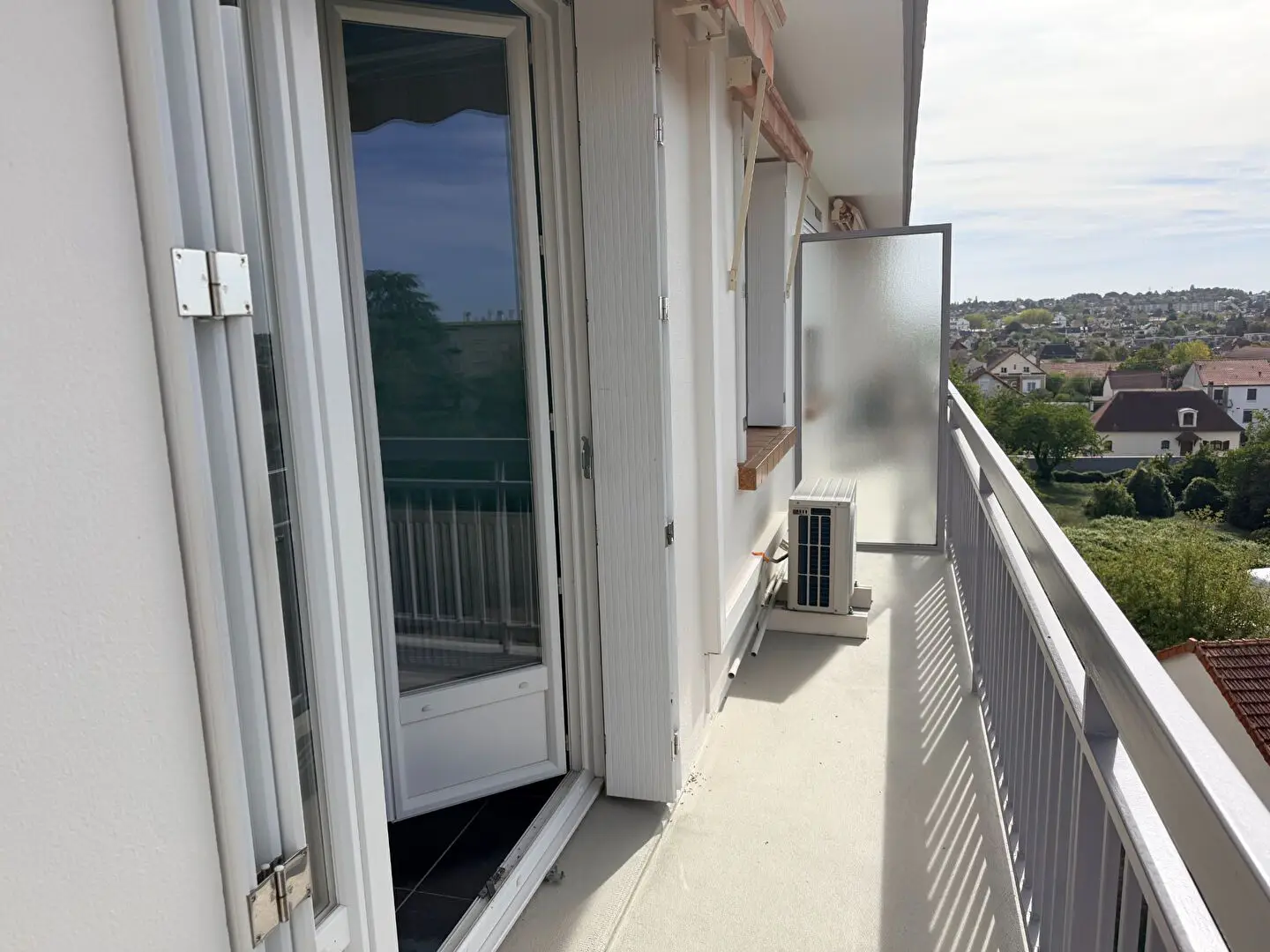 Apartment for sale in Nevers — 2 bedrooms, 71 m² photo 4