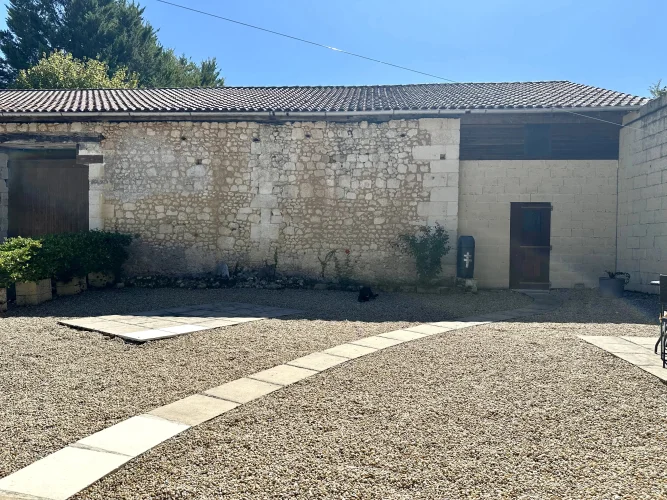 Pretty Stone House Within Walking Distance to Aubeterre photo 5