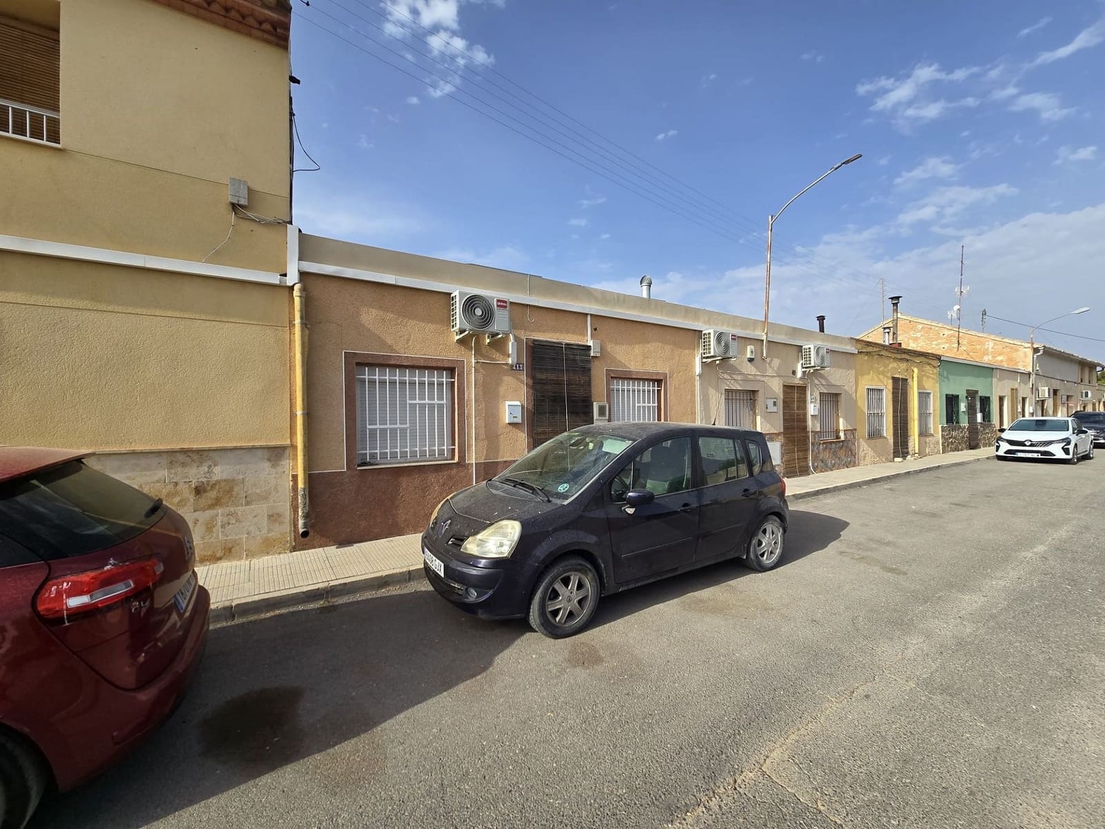 Townhouse for sale in Pinoso, Alicante photo 3