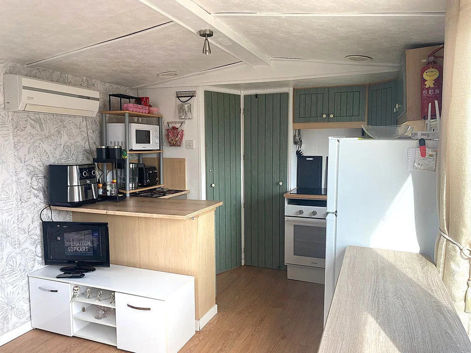 Caravans in the Sun