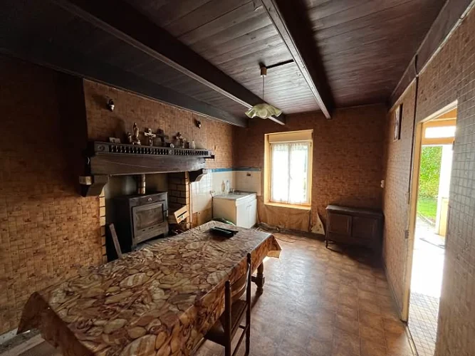 Detached Stone and Slate Property(55 sqm), Built in 1948, Situated in a Village not too Far from photo 2
