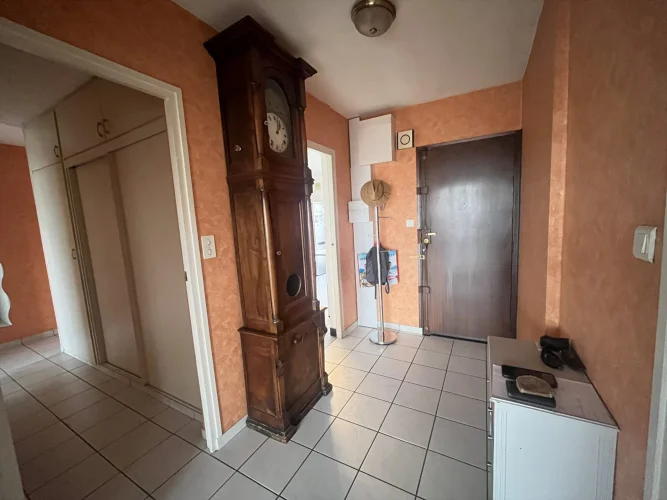 Beautiful F4 Apartment in the City Center photo 2