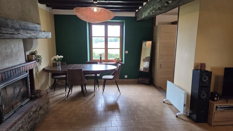Spacious 4-Bedroom Country House with 1 Hectare, Double Garage and Pond - Habitable Project with Excellent Potential photo 5