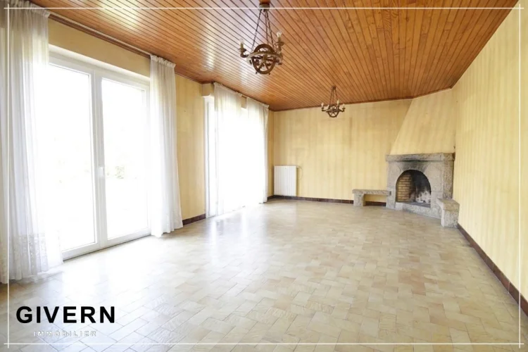 Neo-Bretonne Style Large Family Home with Garden, Pool, and Basement photo 3