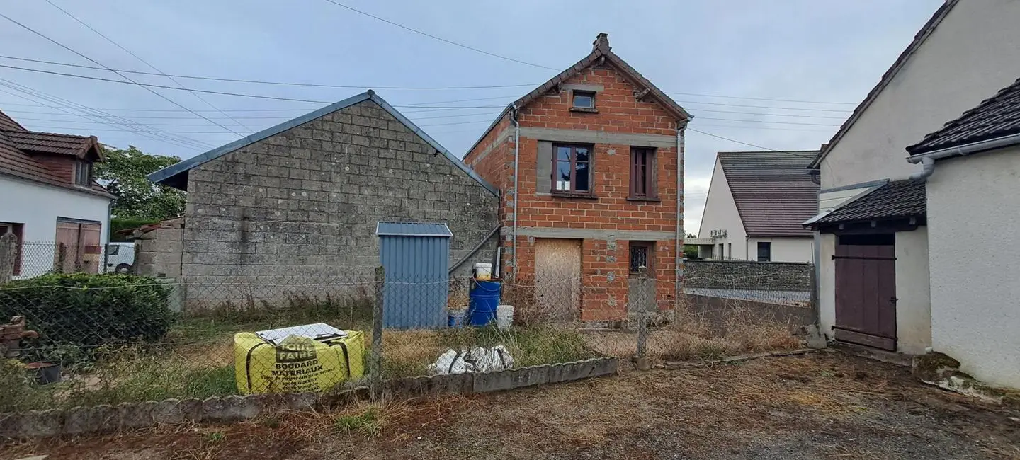 House for sale in Gouzon — 1 bedroom, 50 m² photo 4