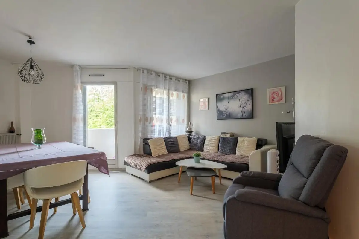 Apartment for sale in Sevran — 3 bedrooms, 77 m² photo 4