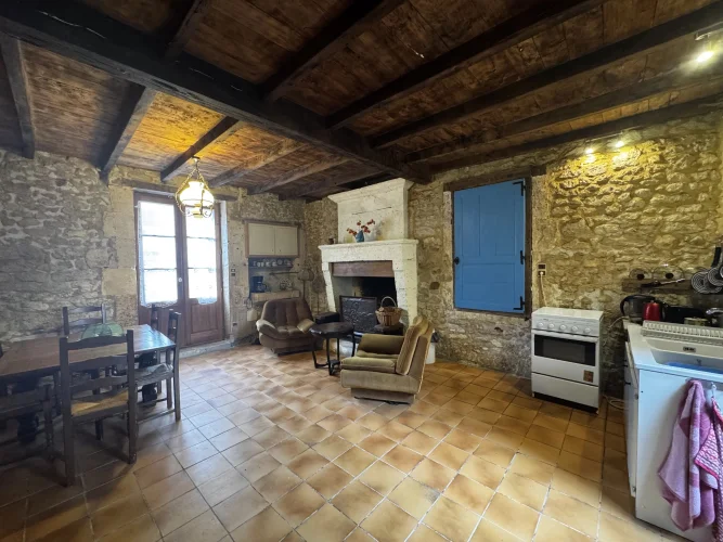 Charming Character Property with Plenty of Potential - Champagne-Et-Fontaine photo 4
