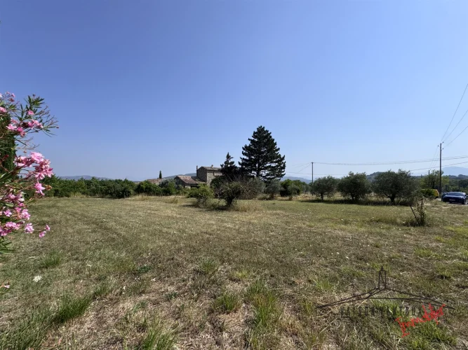 Stone Farmhouse to Renovate Ventoux View photo 3