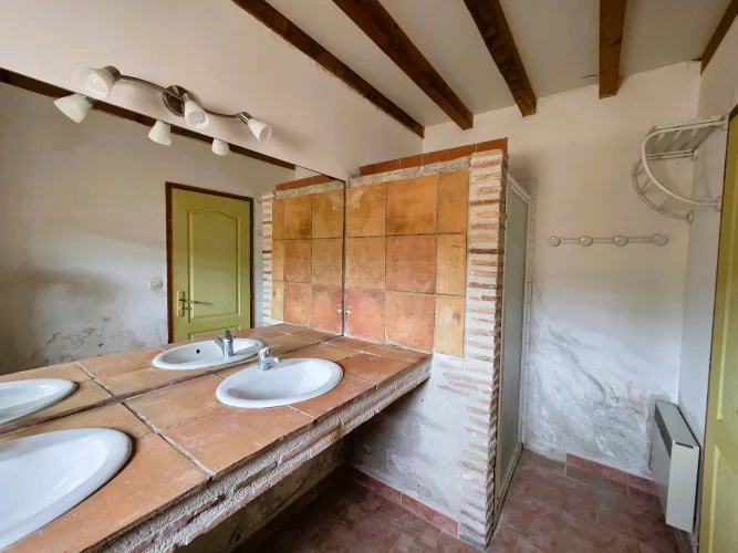 Renovation Opportunity Near Monségur photo 5