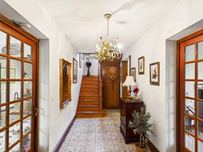 Private Perigourdine-Style Family Home with Generous Living Space, Woodland Setting and Flexible Accommodation photo 4