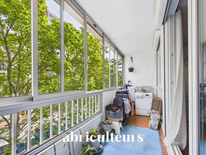 Argenteuil City Centre, 4-Room Apartment of 76 m² with 3 Bedrooms, Loggia, Parking and Cellar photo 5