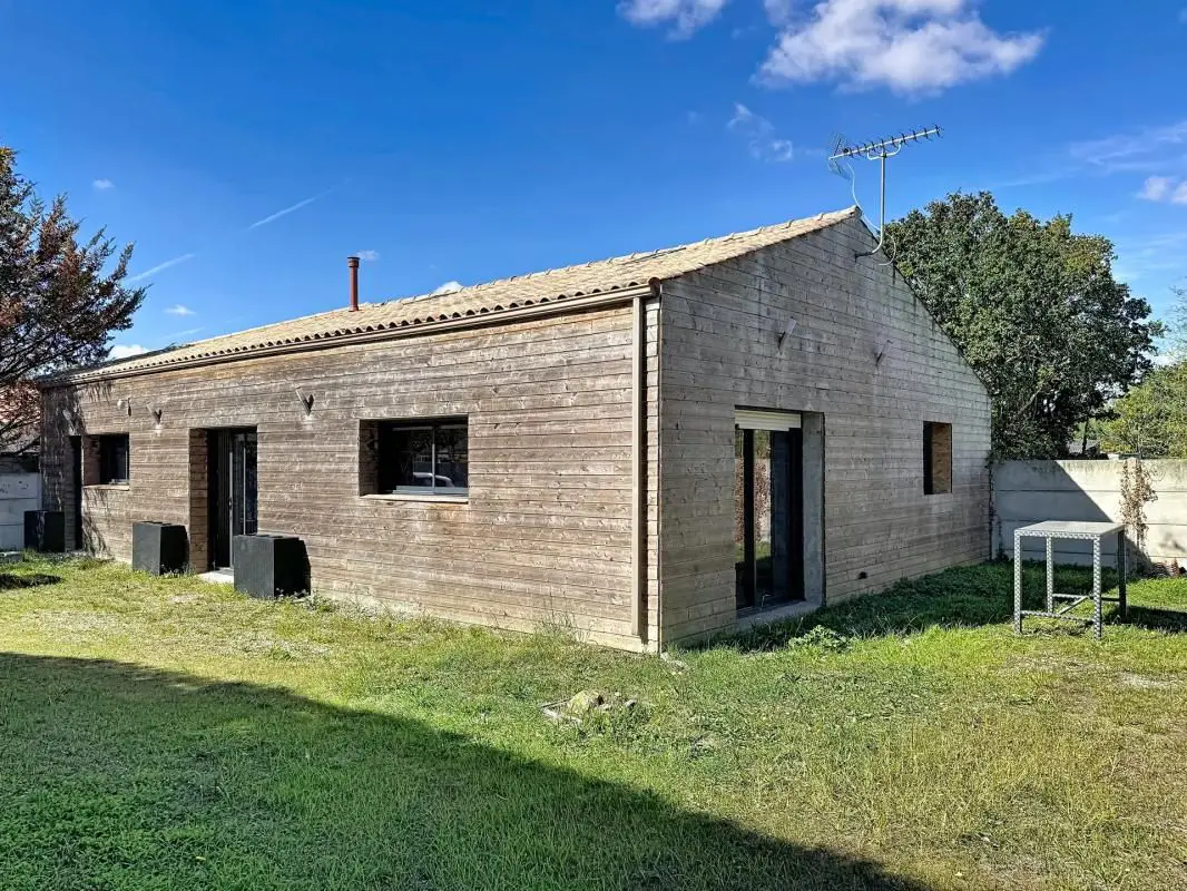 House for sale in Paulx — 3 bedrooms, 120 m² photo 3