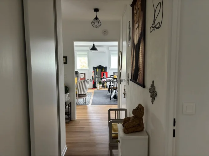 Apartment for Sale in Saint-André-De-Cubzac photo 4