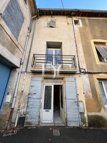 Village House to Renovate – Investment / 3 Apartments photo 2
