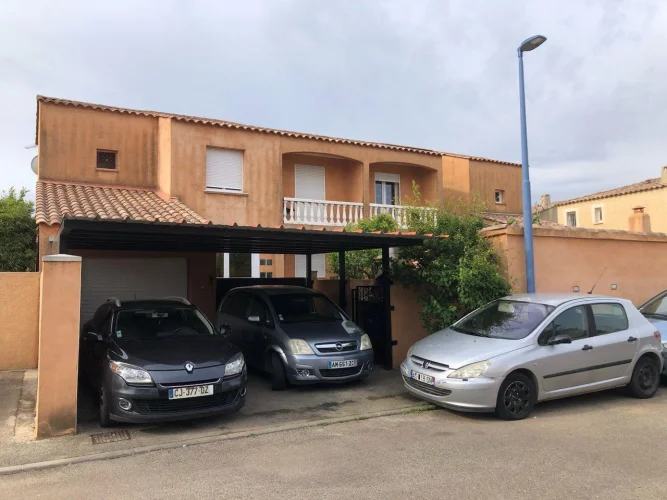 Modern Villa from 2007 with 117.26m² of Living Space