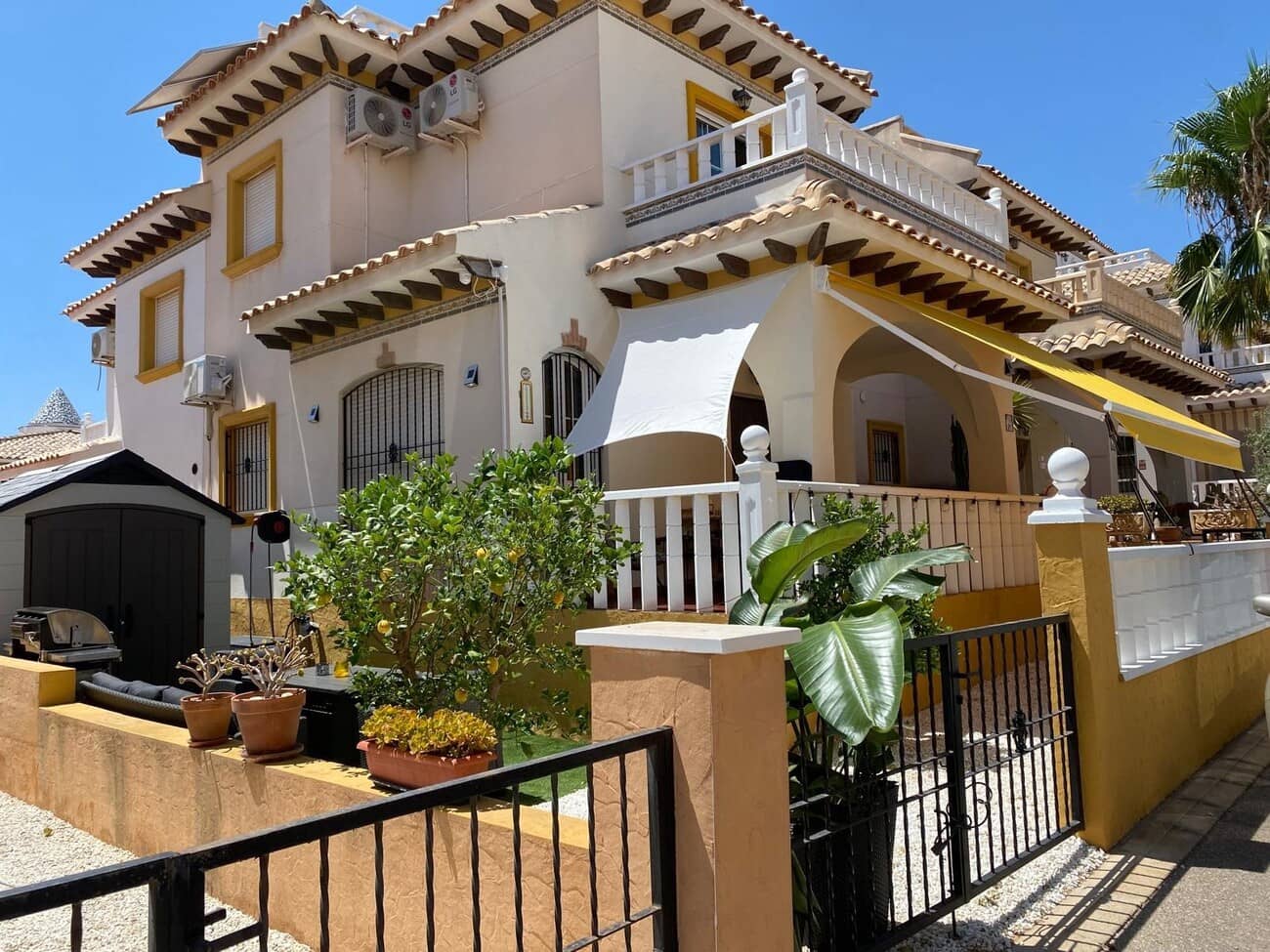 Townhouse for sale in Cabo Roig, Orihuela, Alicante