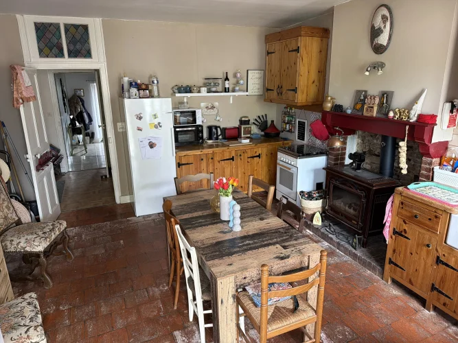 Cosy Single-Storey 2 Bedroom House and a Delightful Garden photo 4