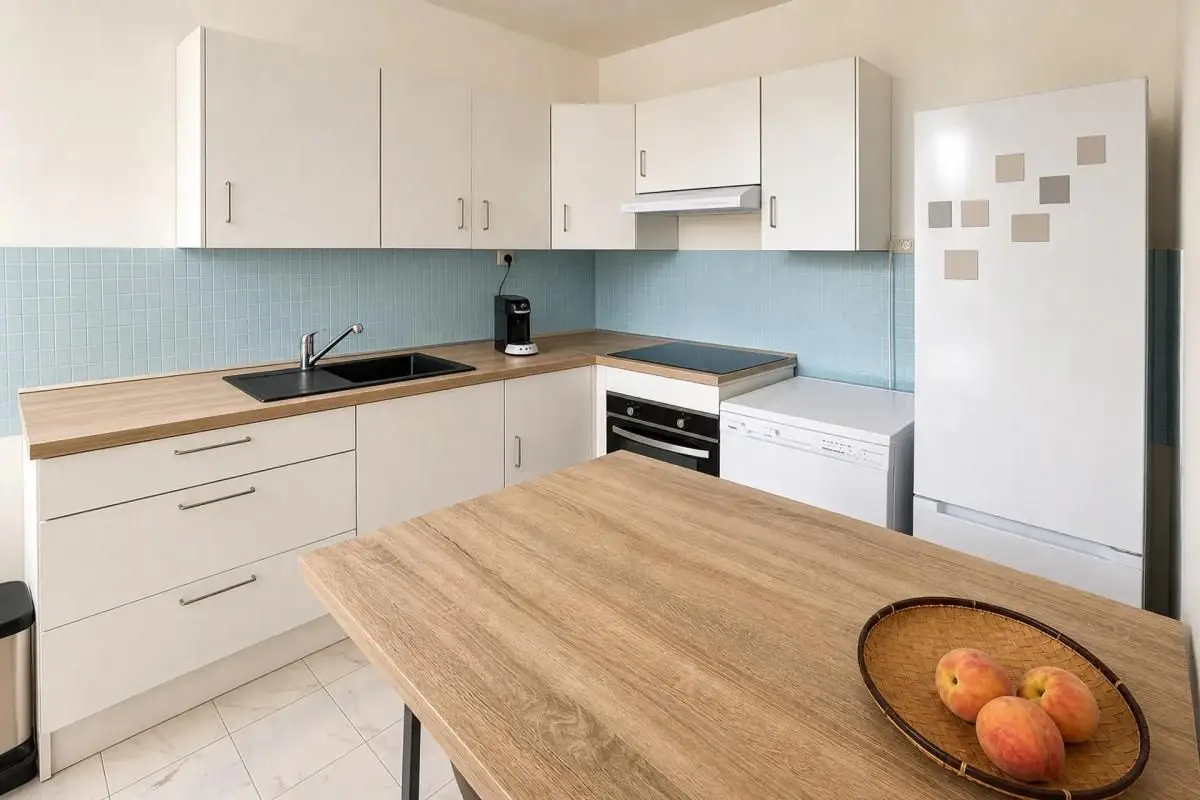 Apartment for sale in Bourges — 3 bedrooms, 77 m² photo 4