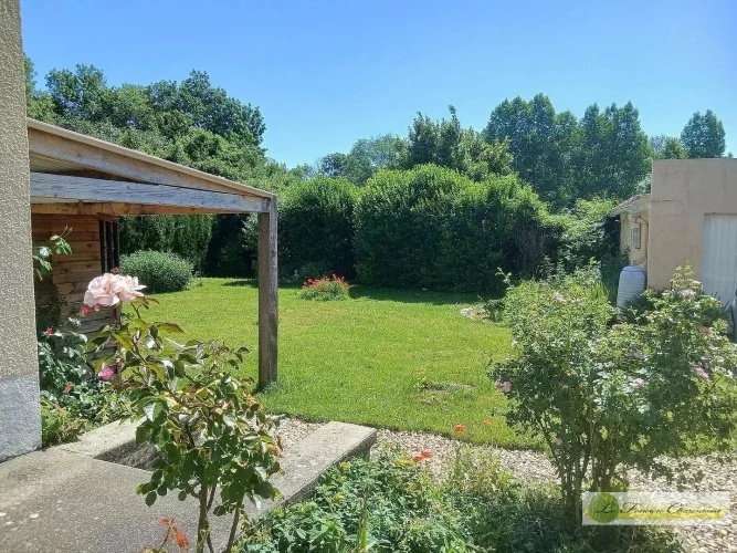 A Small Haven of Peace in Perfect Condition photo 2
