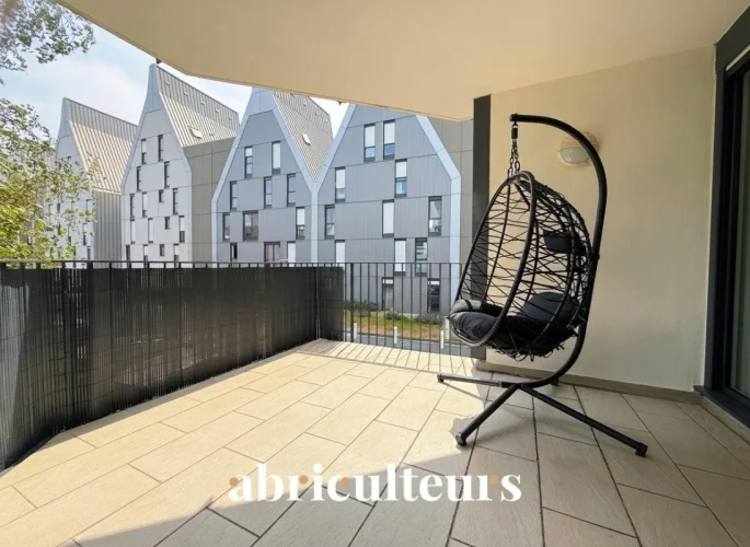 Standing 3-Room Apartment with Full Renovation for Sale in Dunkirk (59140) photo 2