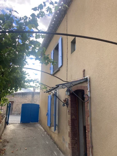 Typical Village of the Limoux Region, Winemaker's House to Renovate with photo 3