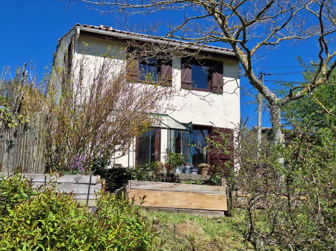 Village House with Barn and Ecological Garden photo 5