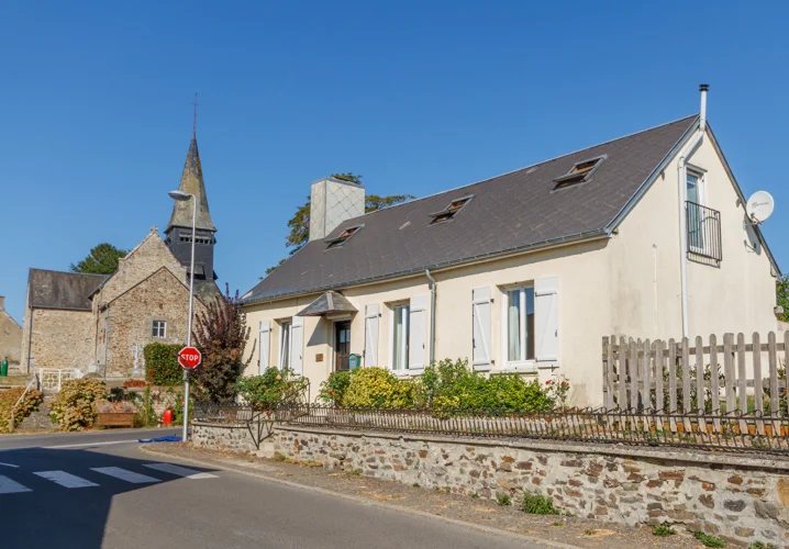 Orne: 3 Bedroom Village House with Garage and Garden