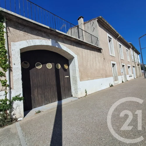 In the Heart of Cazouls-Lès-Béziers, just 15 Minutes from Béziers, Discover this Charming Stone photo 2