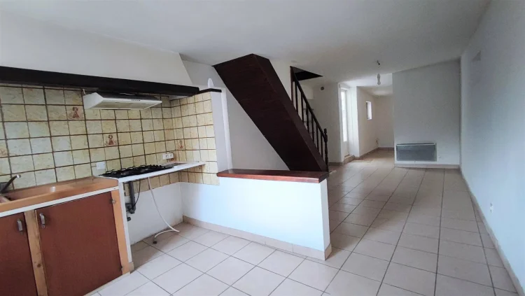 3-Bedroom House of 115 m² in Les Trois-Moutiers photo 2