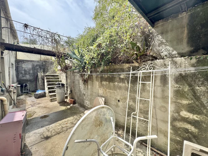 Village House with Garden to Renovate in Mirabel-Aux-Baronnies photo 4